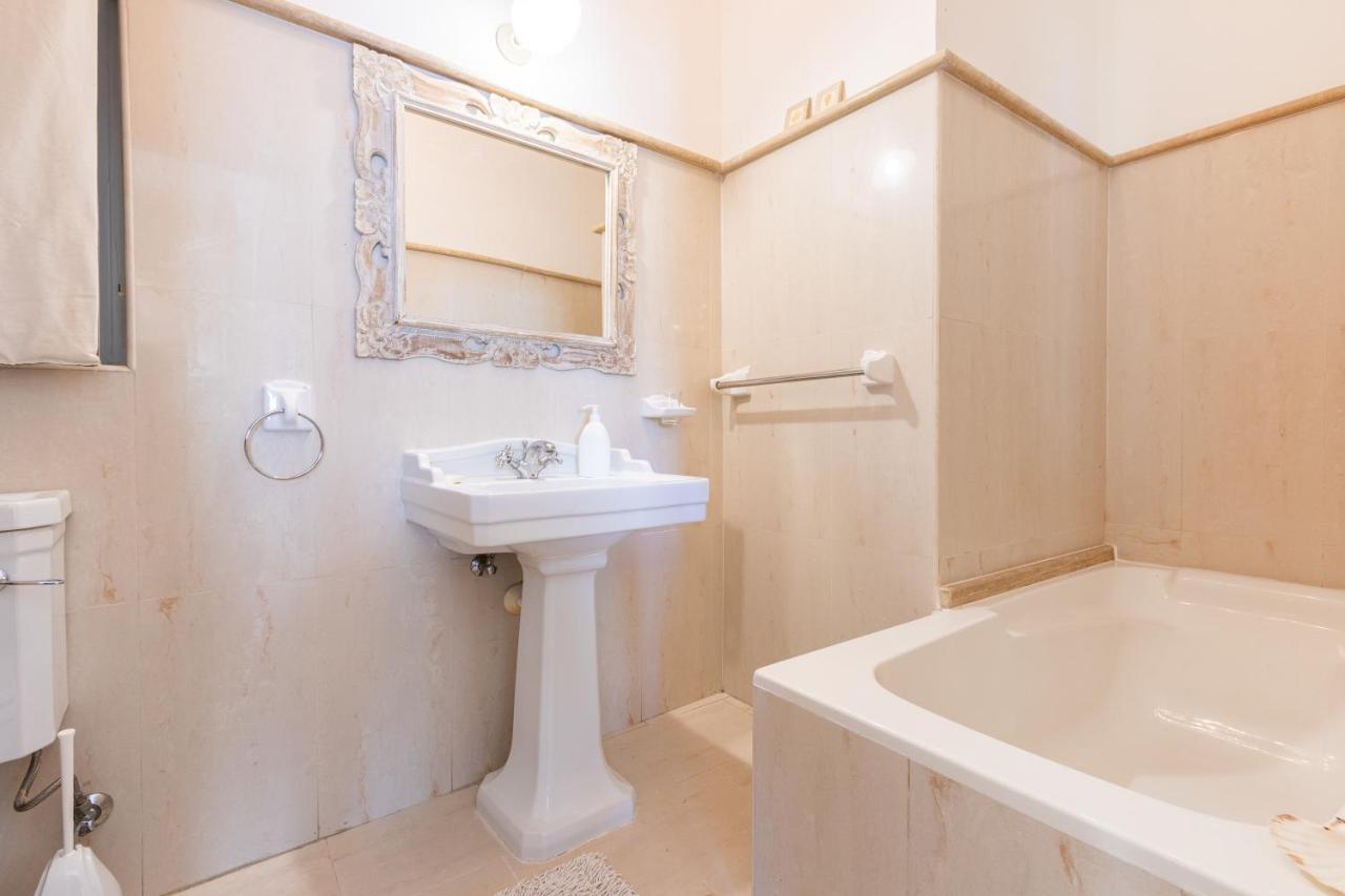 70/2- Spacious & Charming 3 Bedroom Apt In Слима Экстерьер фото