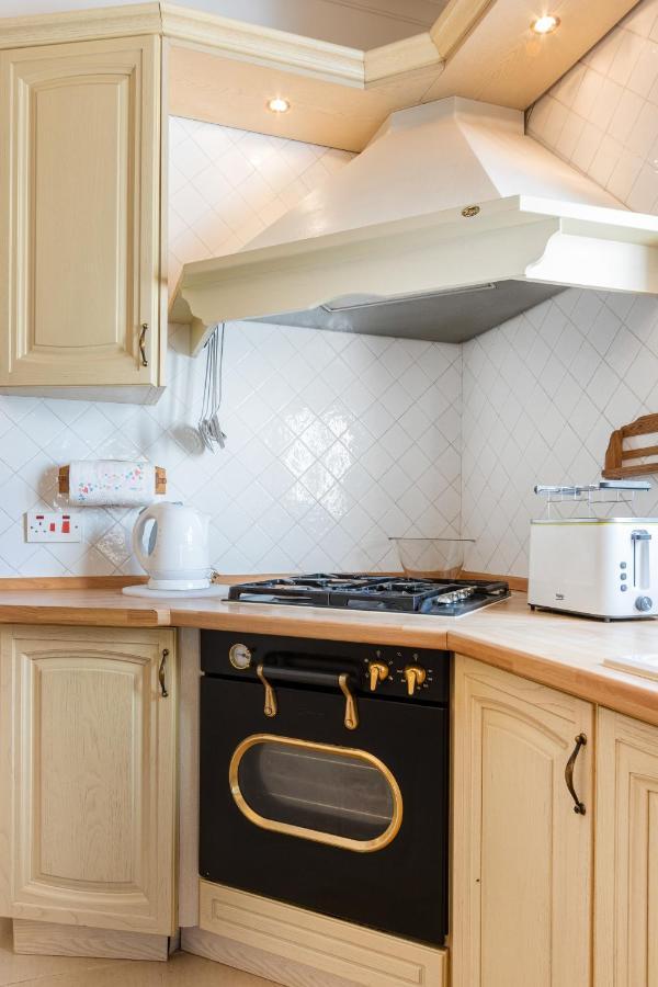 70/2- Spacious & Charming 3 Bedroom Apt In Слима Экстерьер фото