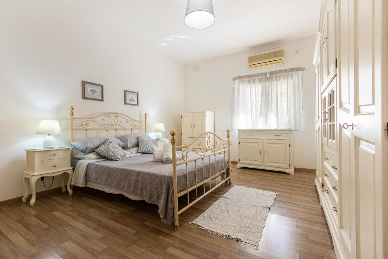 70/2- Spacious & Charming 3 Bedroom Apt In Слима Экстерьер фото